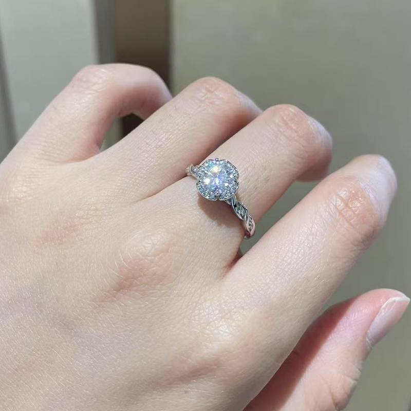 单头女戒S925银镀白金定制选款主石莫桑钻1.0ct/副石高碳钻